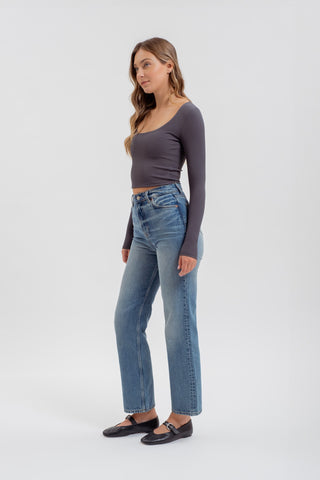 SCOOP NECK LONG SLEEVE