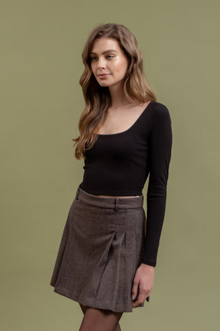 SCOOP NECK LONG SLEEVE