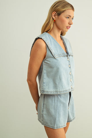 SAILOR BUTTON FRONT TOP