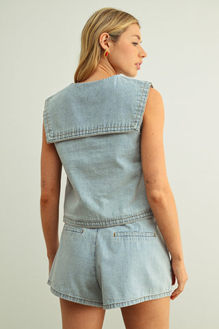 SAILOR BUTTON FRONT TOP