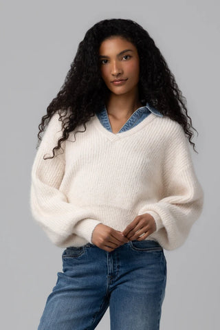 OPEN FIELD CREAM SWEATER -