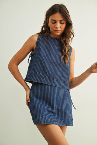 PINSTRIPED DENIM SKORT