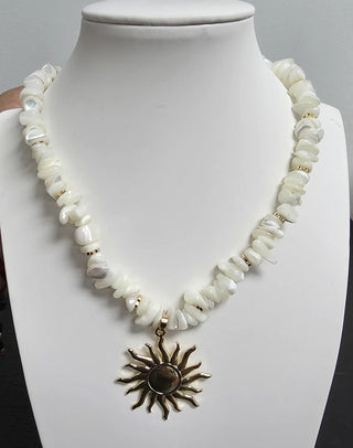 SUNBURST PEARL SHELL NECKLACE