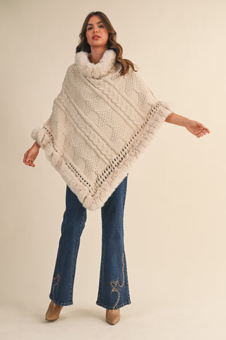 CREAM SWEATER PONCHO