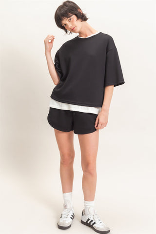 BRITT BLACK SHORT SLEEVE TEE