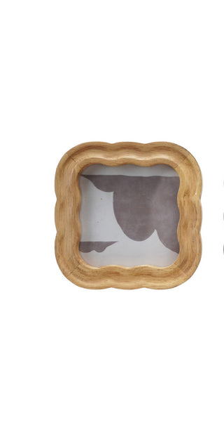 SCALLOPED WOOD PHOTO FRAME