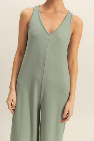V NECK SLEEVELESS JUMPSUIT